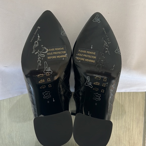 Alice and Olivia Delanie Crocodile Print Leather Ankle Boots size 38 (8) - Picture 8 of 9